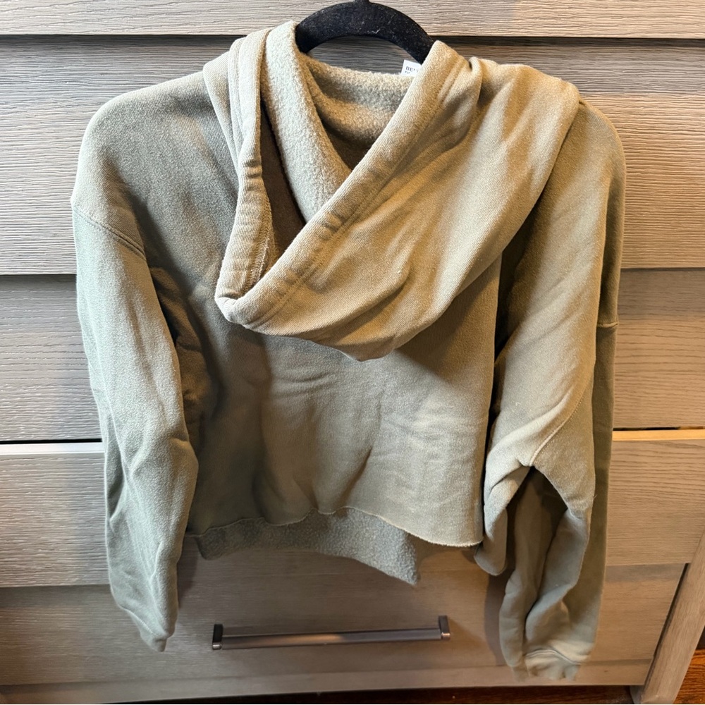 Troegs Independent Brewing Bella Canvas Sage Fleece Cropped Hoodie Size Large - Picture 4 of 5